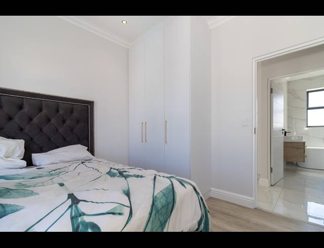 3 BEDROOM HOUSE FOR SALE IN SANDOWN